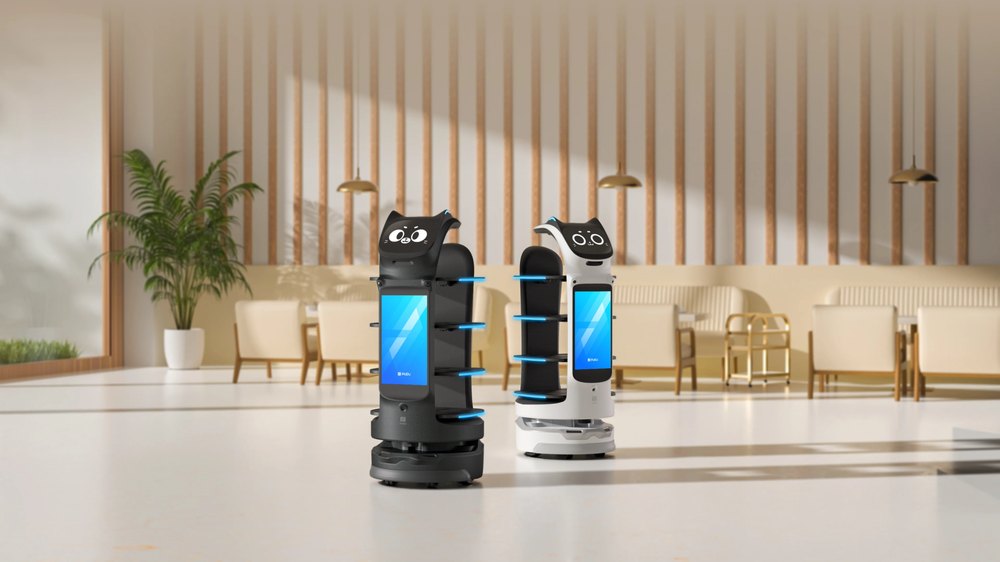 BellaBot Pro phục vụ tại khu vực khách mời